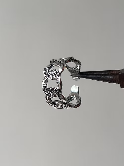 Iron-lace Ring