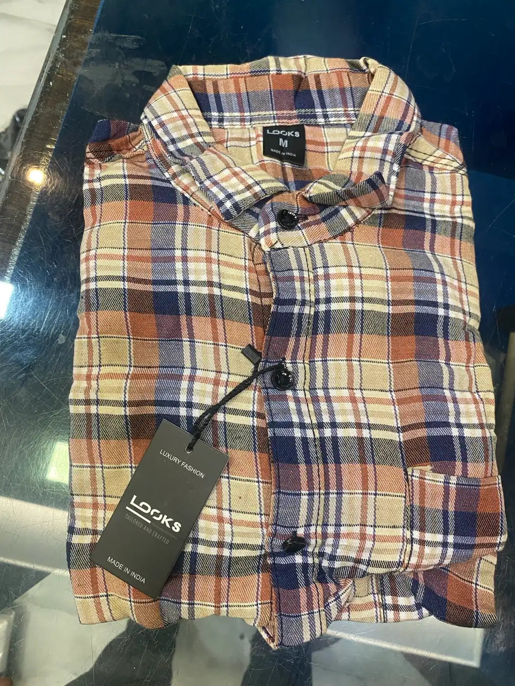 LINES AND CHECKS. LOK