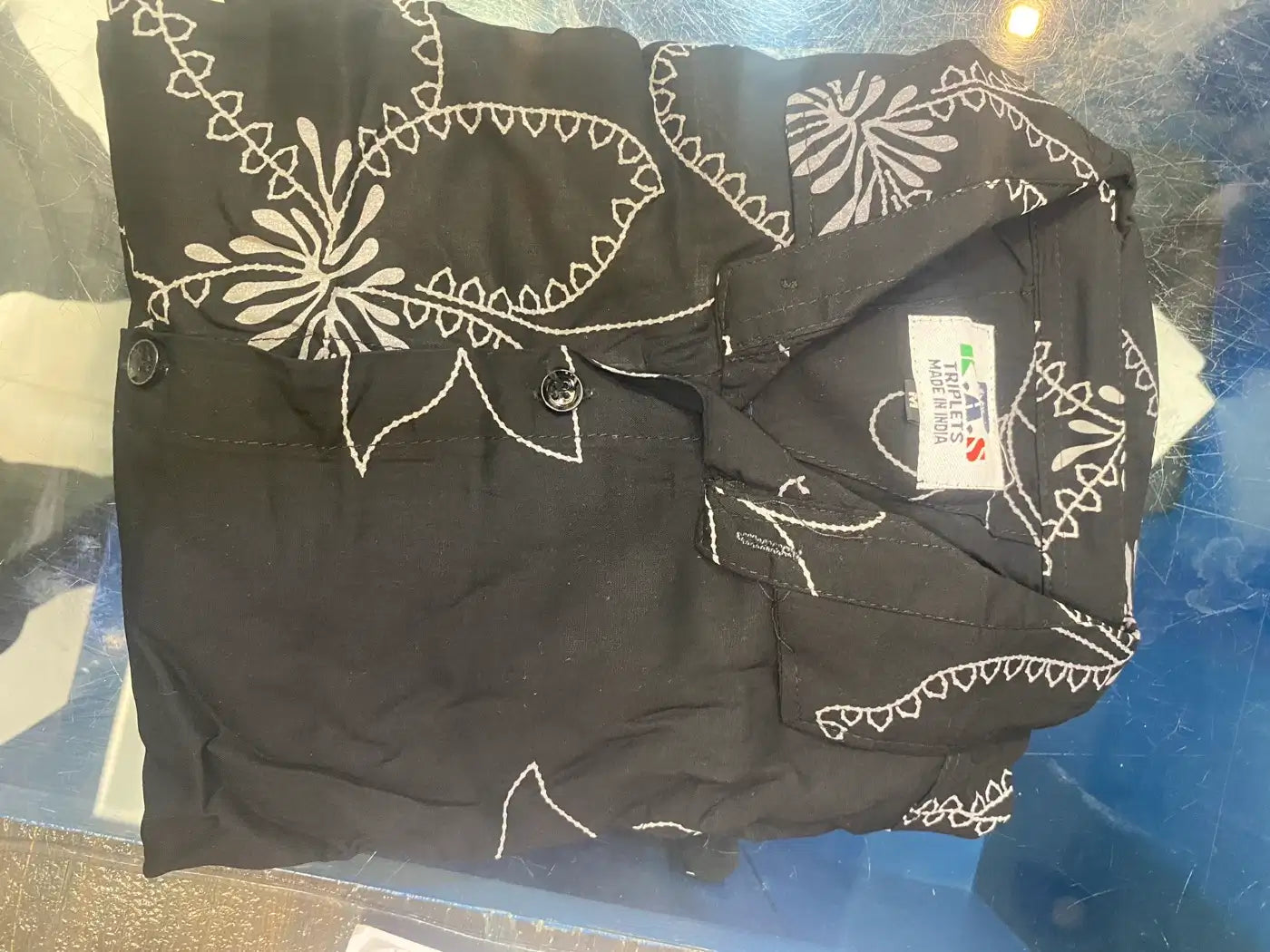 BLK FLORAL PATTERN. K.A.S