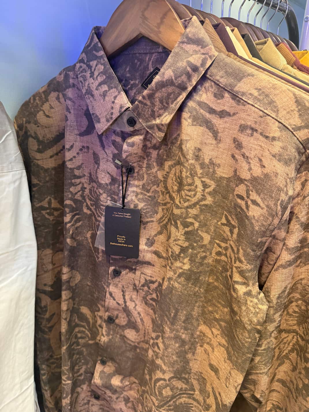 Printed shirt . brown. R.R