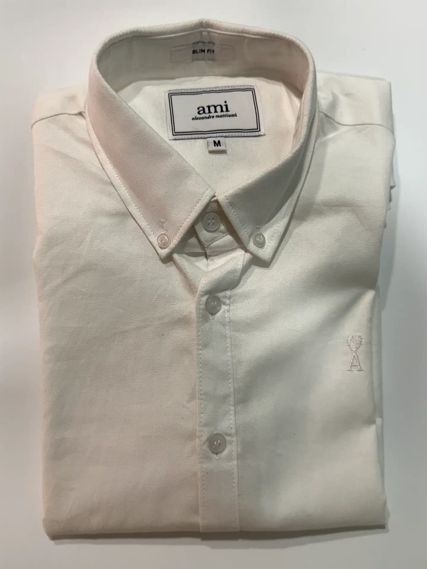 Premium Shirt. Button collar. Ami.