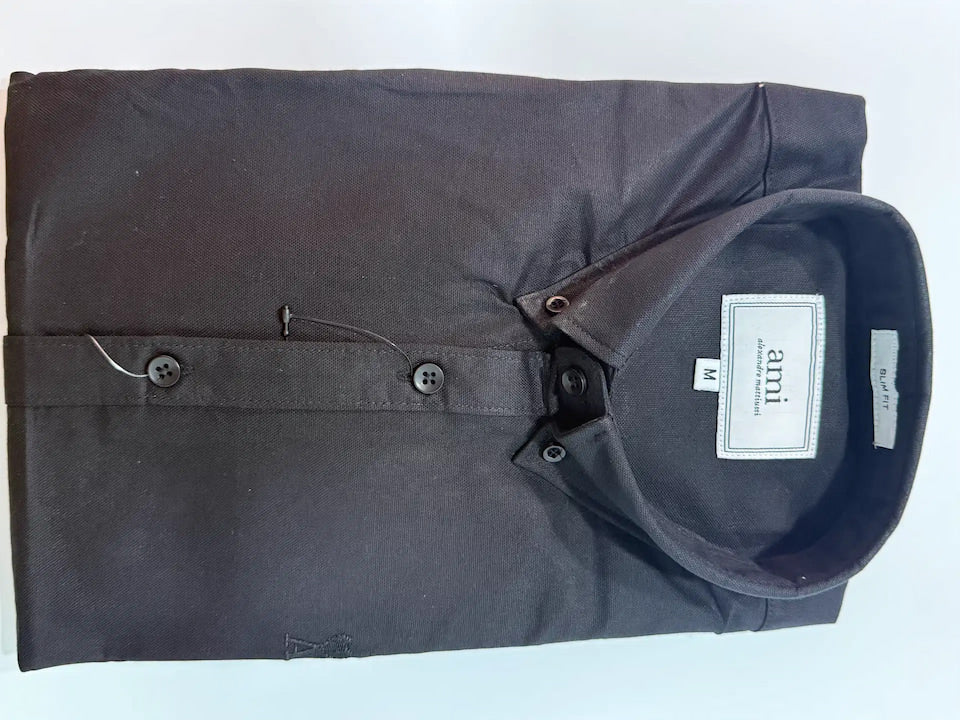 Premium Shirt. Button collar. Ami.