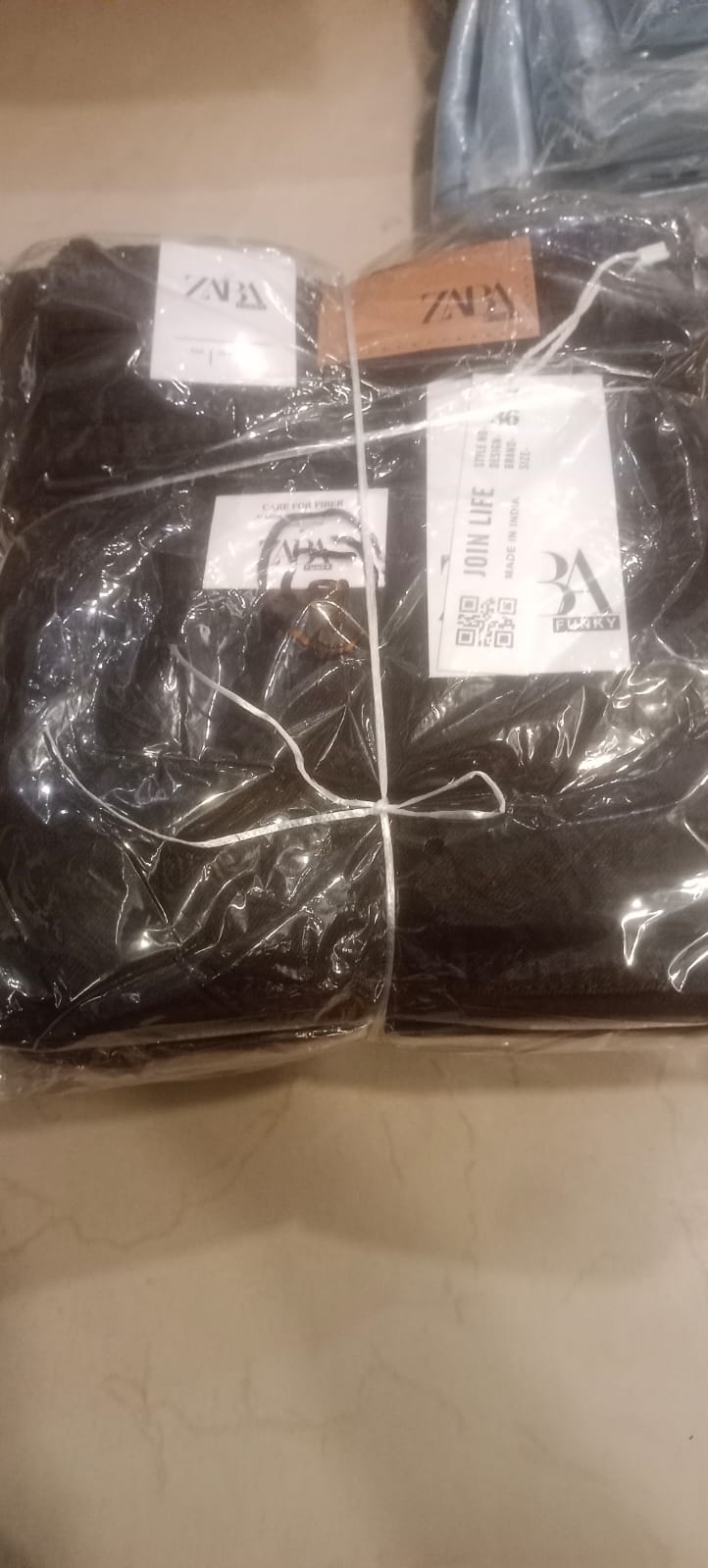 Mom Fit Mid. Pant . Brown. Z.A