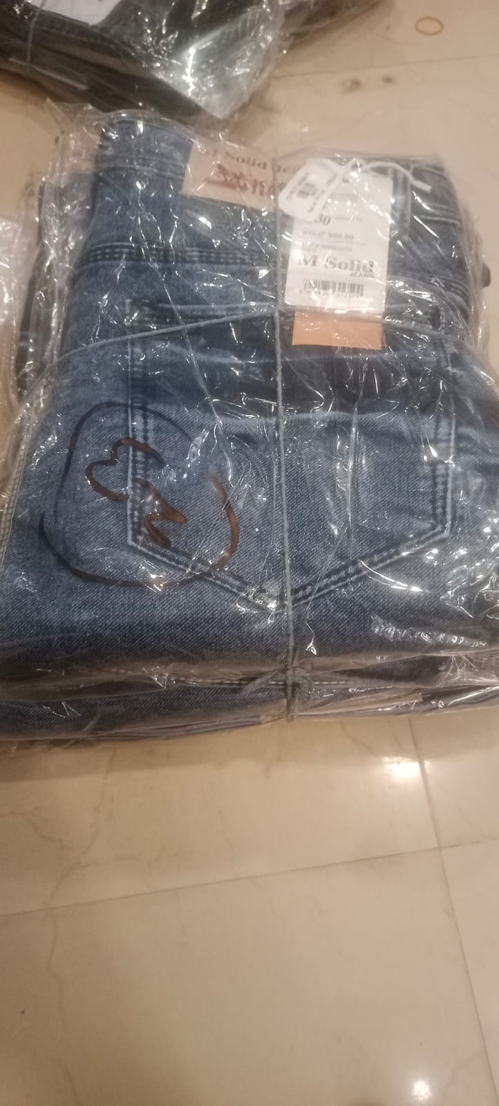 Mom Fit Average. Pant. Blue. M.J
