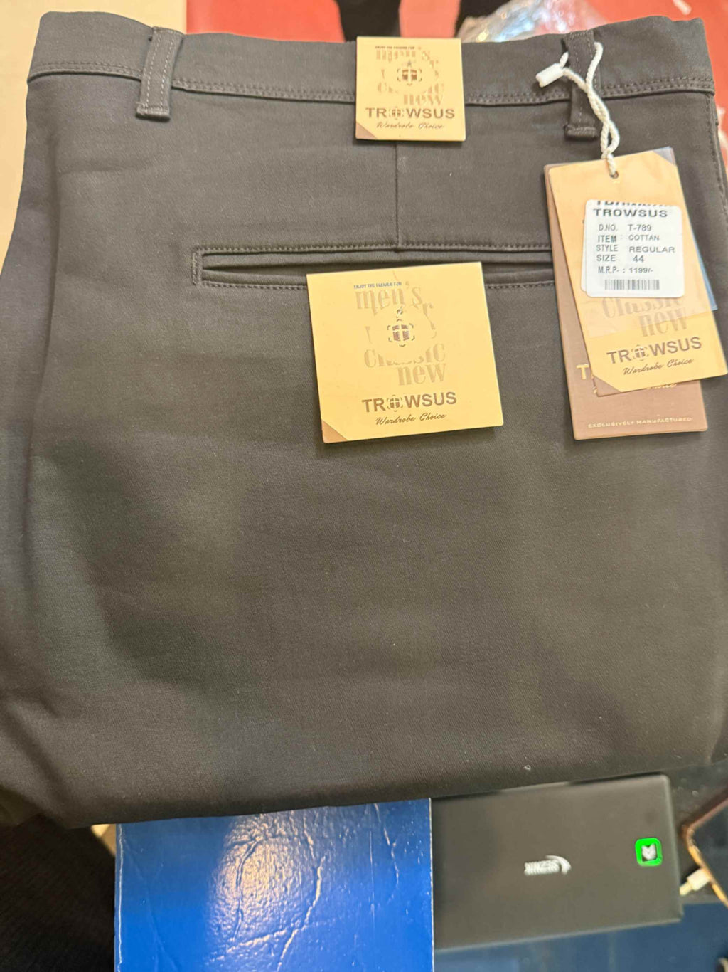 PREMIUM COLLECITON. TRO. CT.RG